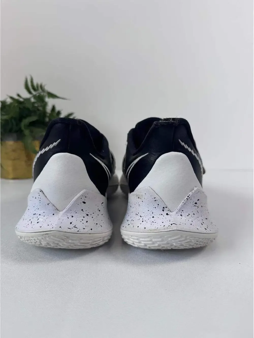 Nike Kyrie Low Team 3 Men's Basketball Streetwear Sneakers Black White Size 9